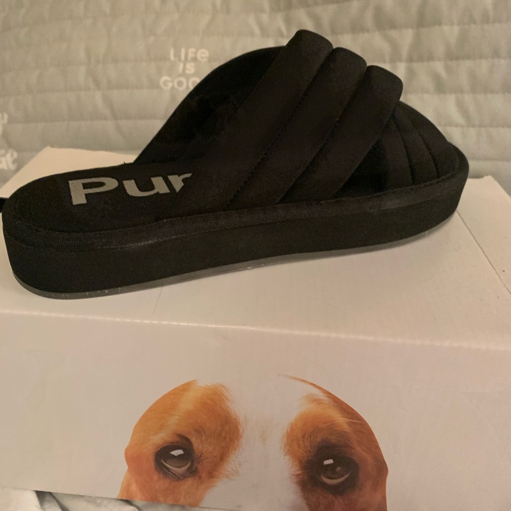 Hush Puppies Sunshine slide. Black. New in box. Size 9